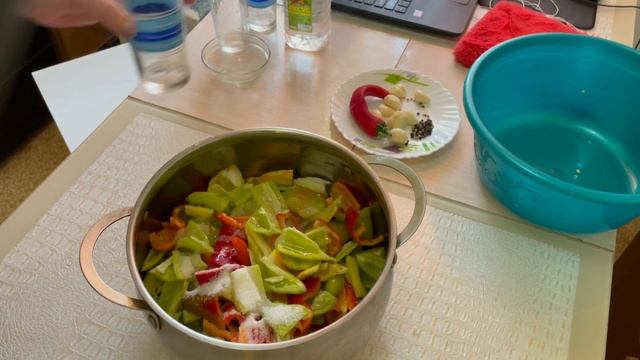 Вкуснее чем ЛЕЧО!Сладкий ПЕРЕЦ на зиму?Быстрый рецепт заготовки без СТЕРИЛИЗАЦИИ!Домашняя Кухня ССС смотреть онлайн