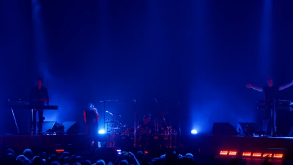 Depeche Mode - Enjoy The Silence (Live In Berlin)