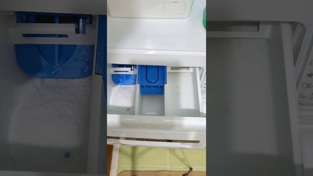 Освежить бельё без химии! #хитрость #стирка #белье #стираю #какстирать #советы #дрожжи #лайфхак смотреть онлайн