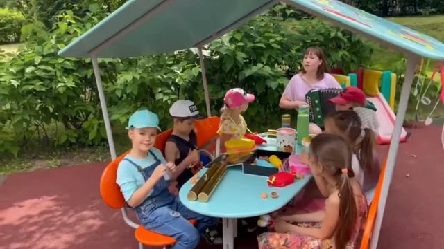 Летний лайфхак - 2022. «Музыкальный уголок». Школа № 1944 смотреть онлайн