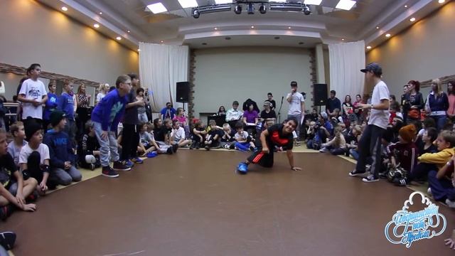 Sky Walkers 3 vs Sky Walkers 4 2х2 начинающие до 2х лет опыта СОВЕРШЕНСТВУ НЕТ ПРЕДЕЛА Осень 2014 смотреть онлайн