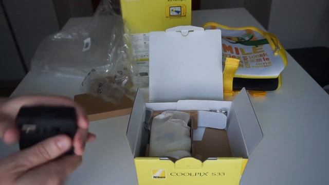 UNBOXING Nikon CoolpixS33 appareil photo étanche смотреть онлайн