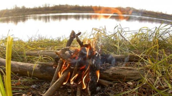 Костер у реки. Relaxvideo. Сampfire by the river. Free video & music