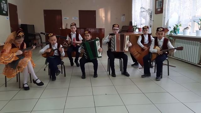 Младший ансамбль народных инструментов,,Тургай ".Т.Н.Т."Картуф" в обр.Р. Ахметшина, 7-9 лет смотреть онлайн