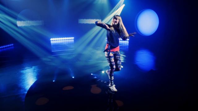 Twister Rave Skip It Demo Video: Flamingo Trick 3 смотреть онлайн