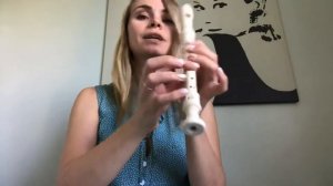 Как играть «Прекрасное далёко» на блокфлейте (ссылка на ноты в описании видео)