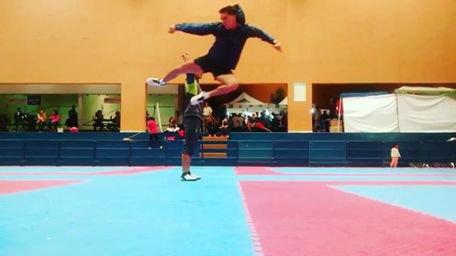 Side flying kick taekwondo My best kick #Adidas combate #mybestkick #jravila762 смотреть онлайн