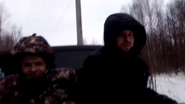 В кузове L200- по лесу