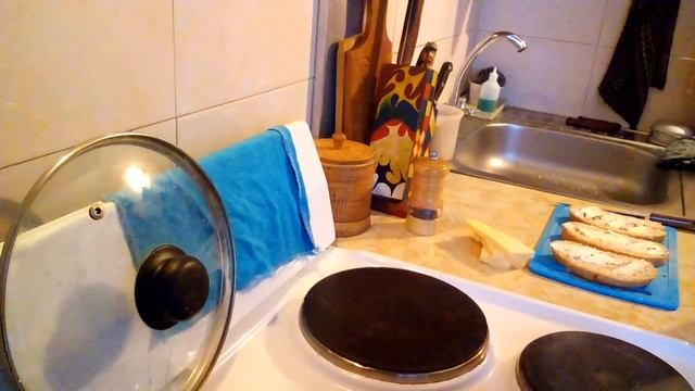 ЕДА И ...Самый быстрый бутерброд. Горячий...и в рот! смотреть онлайн