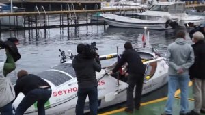 Старт весельной лодки "Тургояк" с Федором Конюховым от побережья Чили