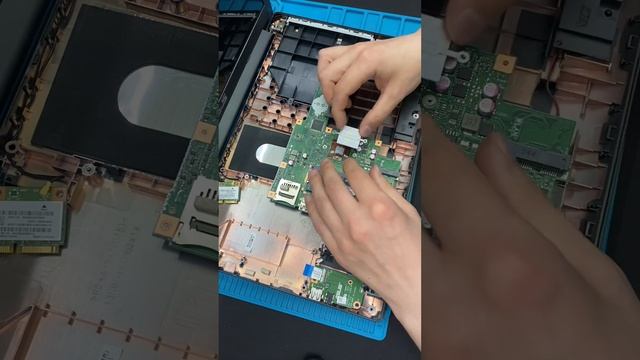 Замена термопасты на ноутбуке ? смотреть онлайн