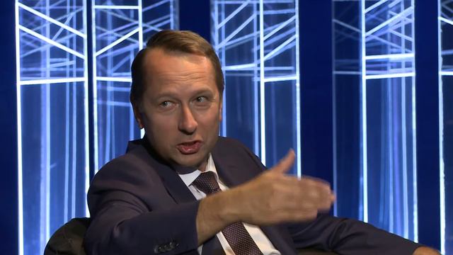 "Отражение". Общественный транспорт смотреть онлайн