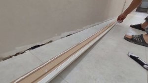 Монтаж плинтуса МДФ на жидкие гвозди и Клей Двухкомпонентный