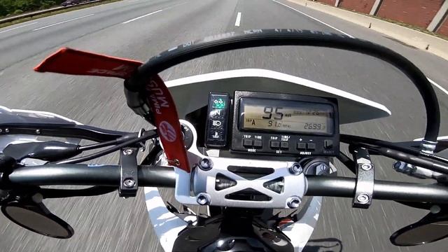 Suzuki DRZ400SM Top Speed