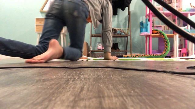 Play twister with us смотреть онлайн