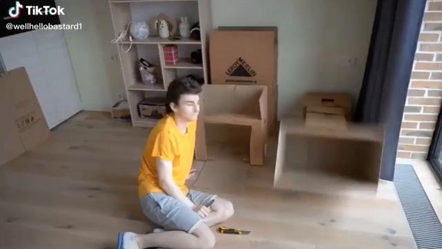 мой 🐈. когда периехал в новую квартиру смотреть онлайн