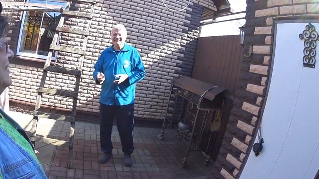 СЮРПРИЗ НА ДЕНЬ РОЖДЕНИЯ . смотреть онлайн