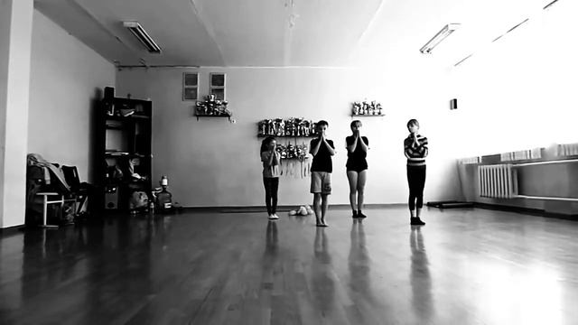 Лера,Лера,Илюша,Настя - Семейка крудс) смотреть онлайн