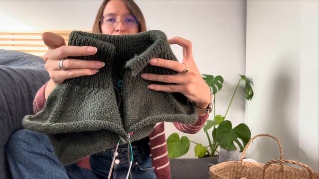My first pair of socks, Cardi Jumper, progress on my Zipper sweater and more | Knitting Podcast ep смотреть онлайн