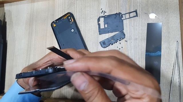 Samsung Galaxy A01  LCD Replacement