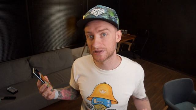 OnePlus 9R — обзор нового и знакомого смартфона