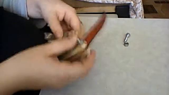 Нож-Бабочка из дерева смотреть онлайн