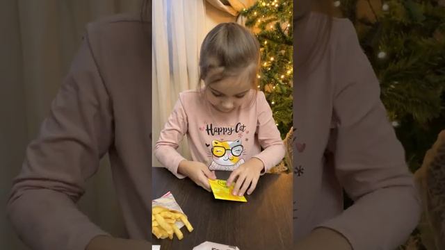 Открываем бокс от А4 из Бургер Кинг. смотреть онлайн