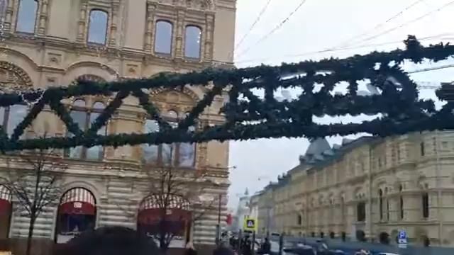 Москва Ярмарка прекрасный день в Кремле 4 смотреть онлайн