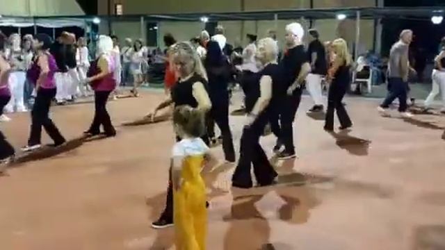 Balliamo la tarantella delle streghe...!mascotte Azzurra..? смотреть онлайн