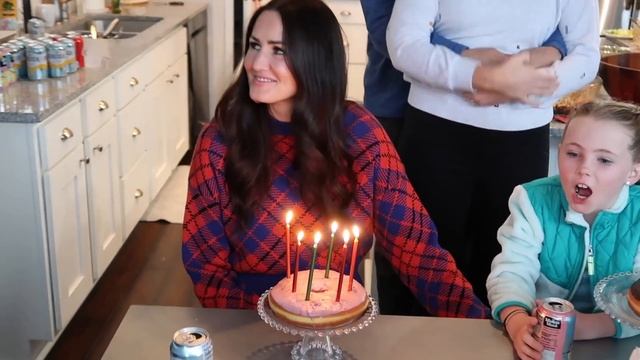 SUPER COMPETITIVE FAMILY GAME NIGHT | BRITT'S SISTER'S BIRTHDAY PARTY BASH | FAMILY FRIENDLY GAMES смотреть онлайн