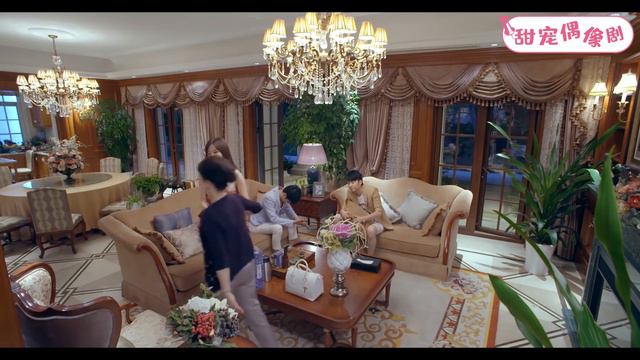 【三世如夢】30丨渣男丈夫當眾怒罵灰姑娘，下秒灰姑娘奪門而去，讓他後悔一輩子！ смотреть онлайн