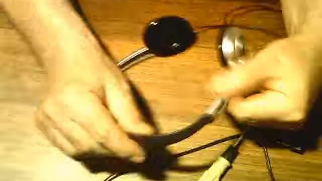 КАК РАЗОБРАТЬ НАУШНИК. смотреть онлайн