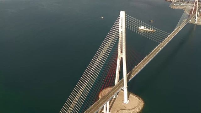 Мост на Русский с высоты смотреть онлайн