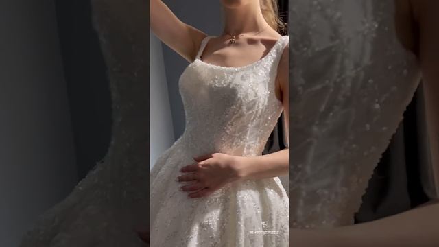Свадебное платье со шлейфомСвадебное платье со шлейфом смотреть онлайн
