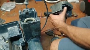 Ремонт бочкового отбойного молотка BOSCH HAMMER GSH 11E Не включается