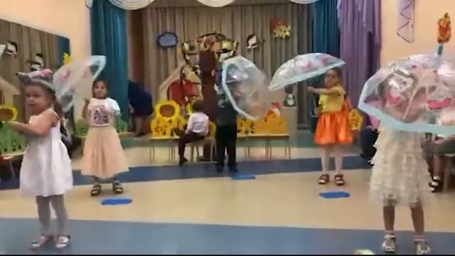 Осенний праздник в Детском саду № 46 смотреть онлайн