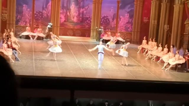 Эсмеральда Сатоб смотреть онлайн