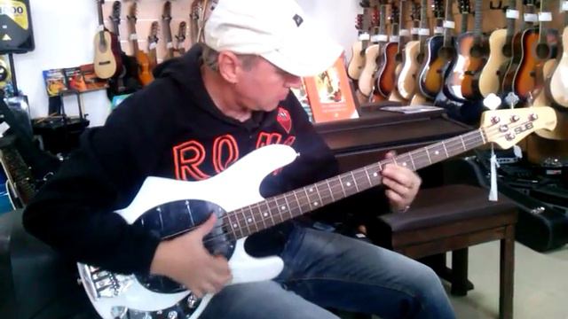 БАС-ГИТАРА STERLING BY MUSICMAN SUB Series RAY4WH/R смотреть онлайн