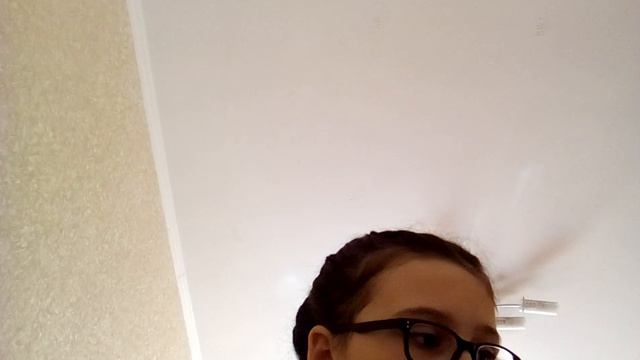 Марьяна играет на пианино капричио? смотреть онлайн