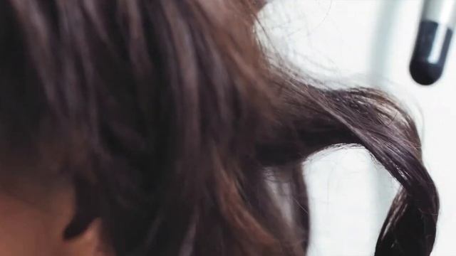 Прически. Легкие кудри 