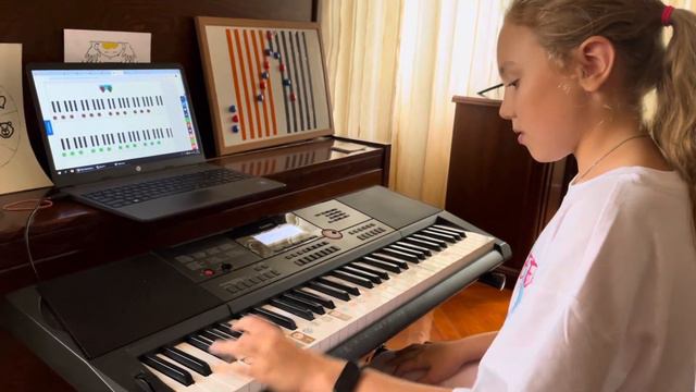 “Soft Mozart Graduation 2023 Level С" Трезвучия До мажор отдельными руками с метроном смотреть онлайн