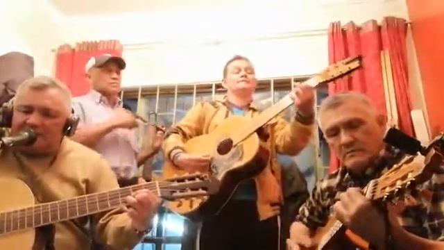 La canción del coronavirus intérprete Hermes Velasco смотреть онлайн