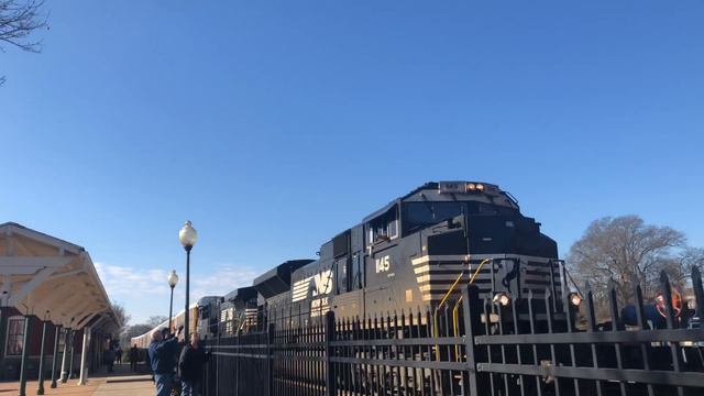 Ns 28T and 237 crossing CP magnolia смотреть онлайн