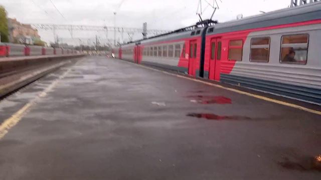 Электропоезд эт2м-067Сообщением Ладожское Озеро С.ПетербургПрибывает на конечную станциюФинл. Вокза смотреть онлайн