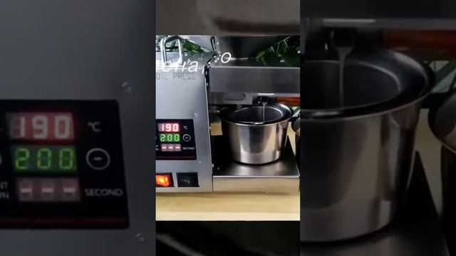 Маслопресс холодного горячего отжима #маслопресс #shorts_video смотреть онлайн