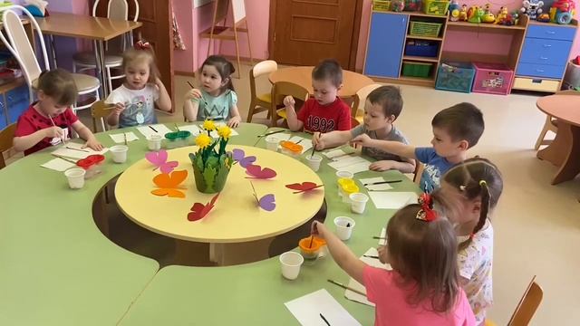 Занятие по ИЗО в младшей группе на тему: «Одуванчик» смотреть онлайн