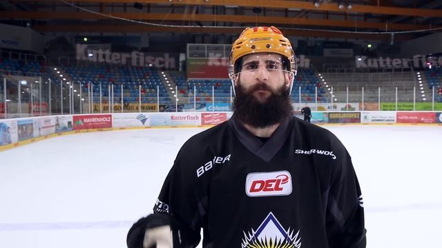 MHH Hockey Tutorials - Neutral Zone Escape Tactics For Defensemen смотреть онлайн