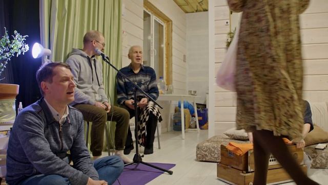 Алексей Бабушкин и Нрисимхи деви даси, Киртан, 2023, 27 января, День явления Адвайты Ачарьи, Ижевск смотреть онлайн