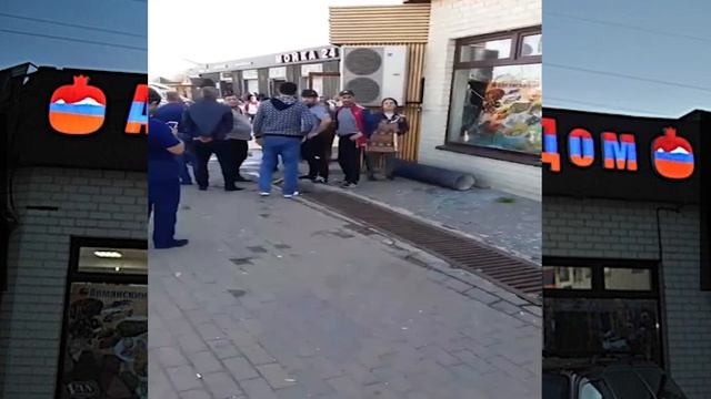 ПОЗОР! Как азербайджанцы напали на армянский магазин «Армянский дом» в Москве смотреть онлайн
