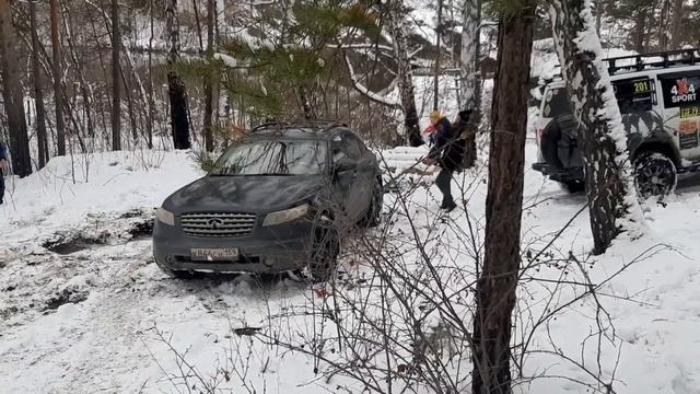 На Infiniti fx35 в offroad на все бабки смотреть онлайн